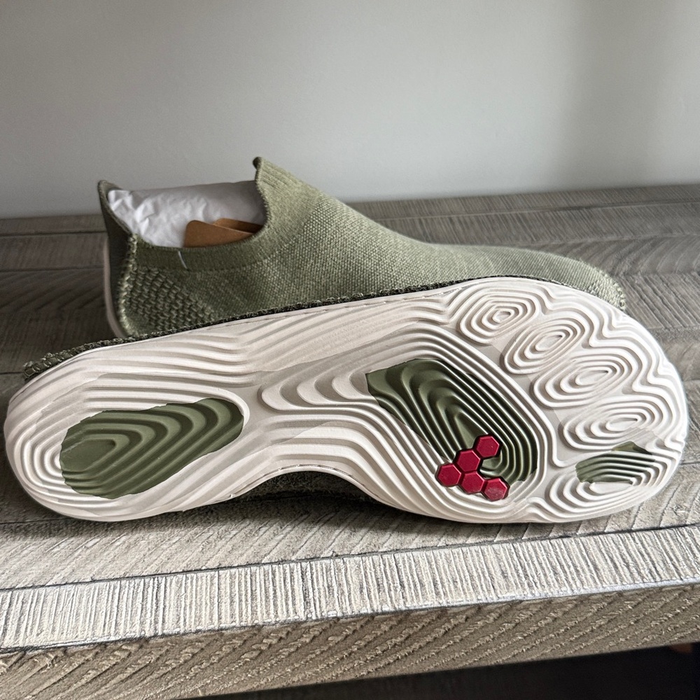 VivoBarefoot Olive Sensus Slip-On - Men’s 9 - Picture 3 of 5